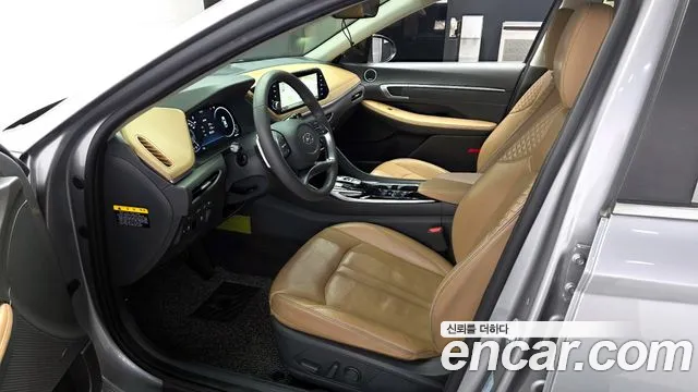 Hyundai Sonata 2020 — фото 13