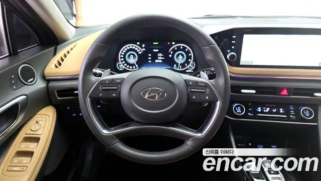 Hyundai Sonata 2020 — фото 19