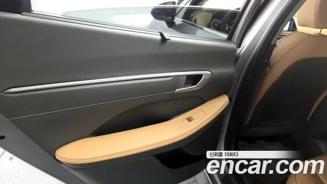 Hyundai Sonata 2020 — фото 15
