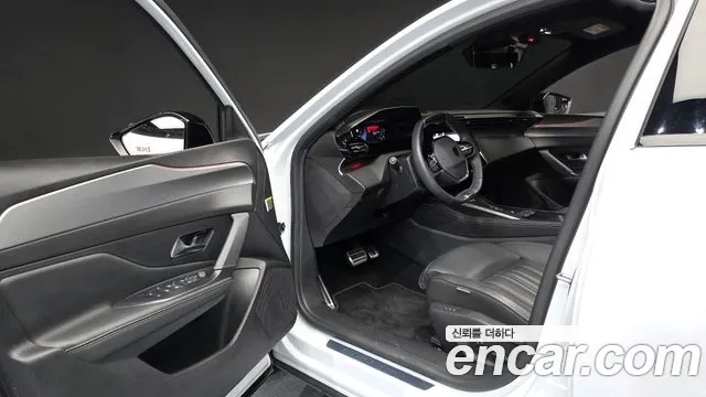 Peugeot 408 2024 — фото 13