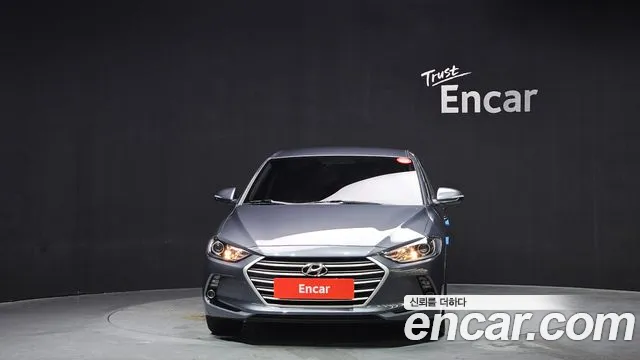 Hyundai AVANTE 2018 — фото 3