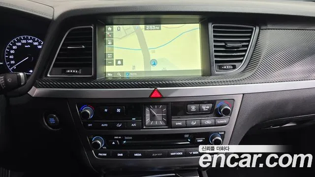 Hyundai Genesis 2015 — фото 16