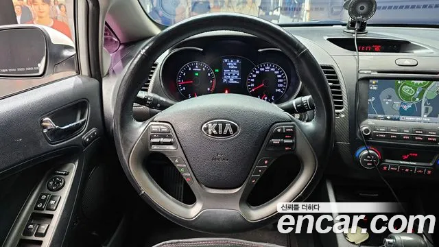 Kia K3 2014 — фото 13