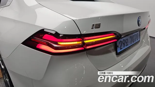 BMW i5 2024 — фото 9