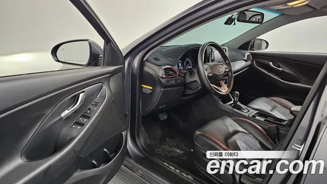 Hyundai i30 2018 — фото 10