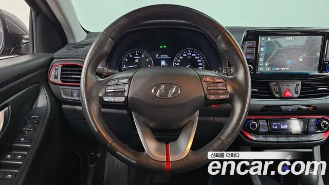 Hyundai i30 2018 — фото 13