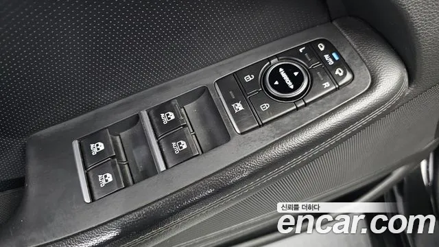 Genesis G80 2018 — фото 14