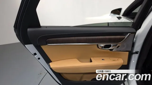 Volvo S90 2023 — фото 15
