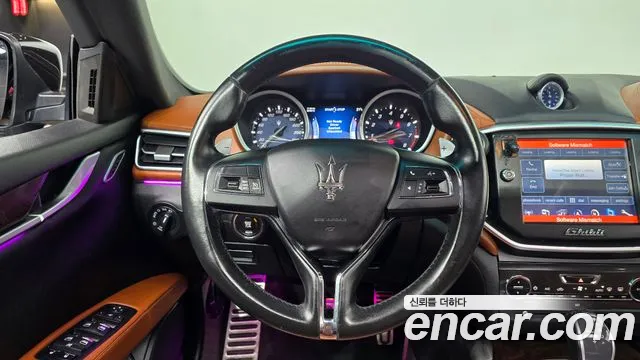 Maserati Ghibli 2016 — фото 13