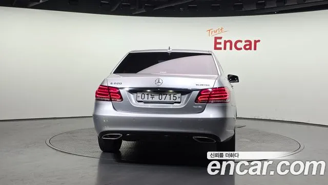 Mercedes-Benz E-Class 2016 — фото 4