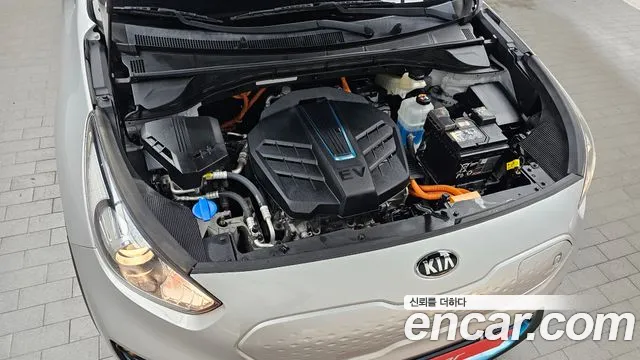 Kia Niro 2021 — фото 6