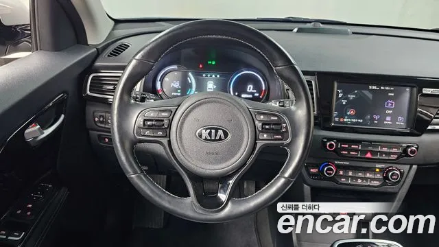 Kia Niro 2021 — фото 20