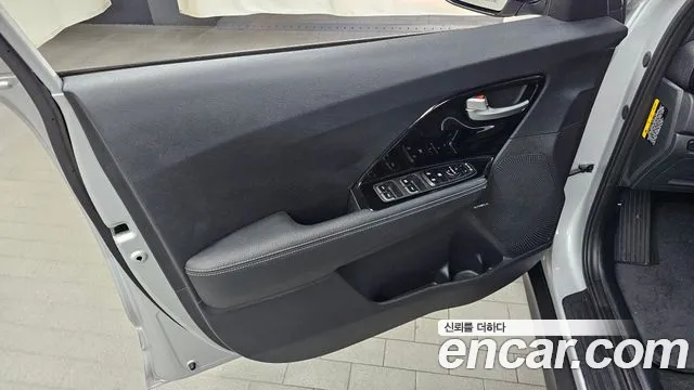 Kia Niro 2021 — фото 14