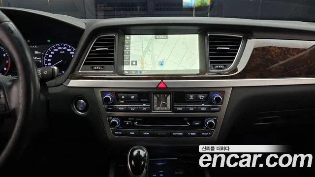 Hyundai Genesis 2015 — фото 19