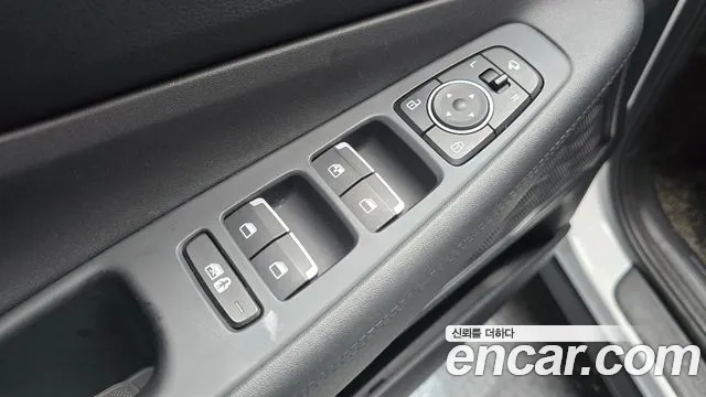 Hyundai Santafe 2022 — фото 15