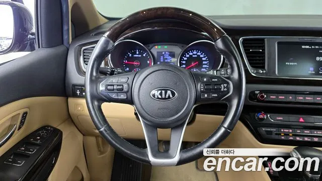 Kia Canival 2019 — фото 13