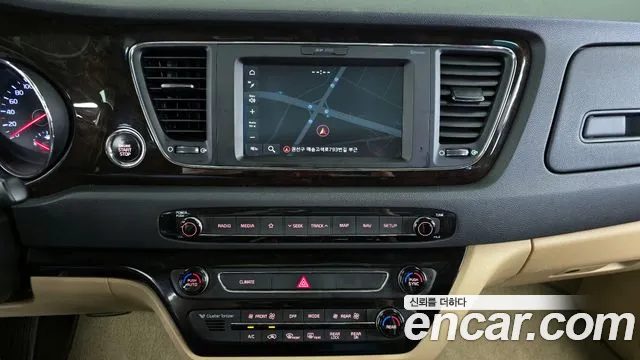 Kia Canival 2019 — фото 14