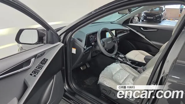 Kia Niro 2022 — фото 13