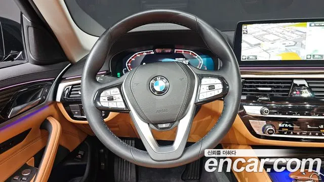 BMW 5-Series 2023 — фото 13