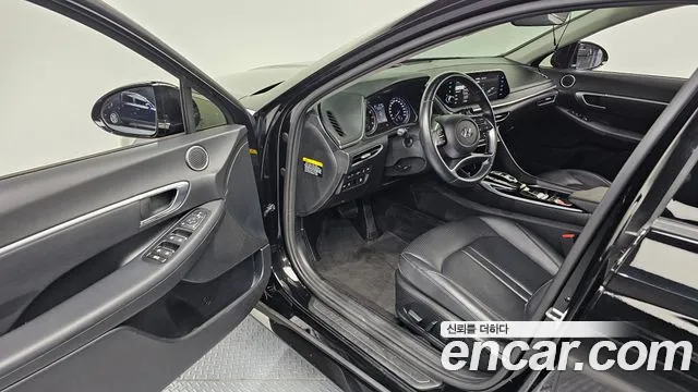 Hyundai Sonata 2020 — фото 10