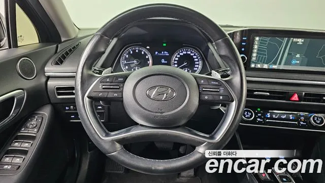 Hyundai Sonata 2020 — фото 15