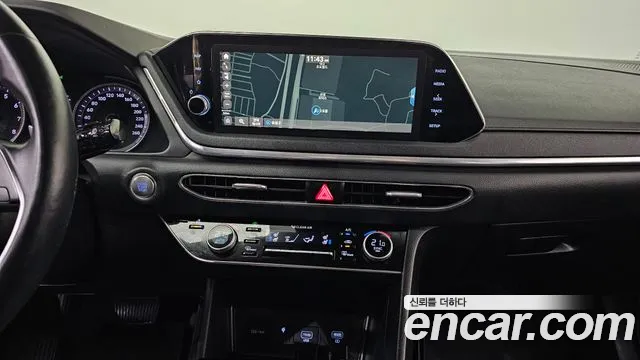 Hyundai Sonata 2020 — фото 16