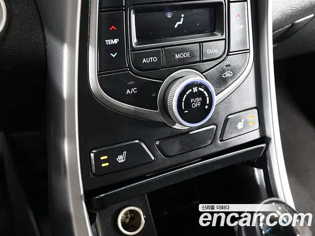 Hyundai AVANTE 2014 — фото 10