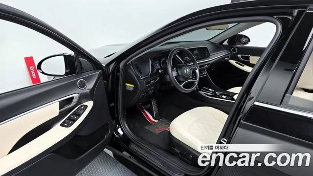 Hyundai Sonata 2020 — фото 13