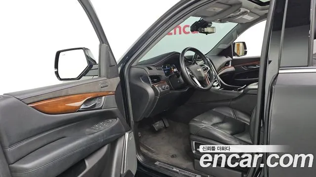 Cadillac Escalade 2020 — фото 13