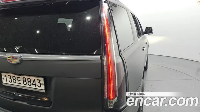 Cadillac Escalade 2020 — фото 9