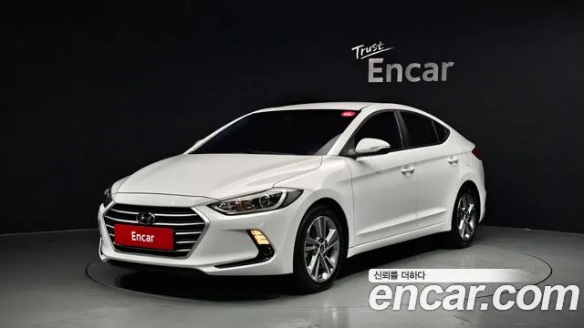 Hyundai AVANTE 2018 — фото 1