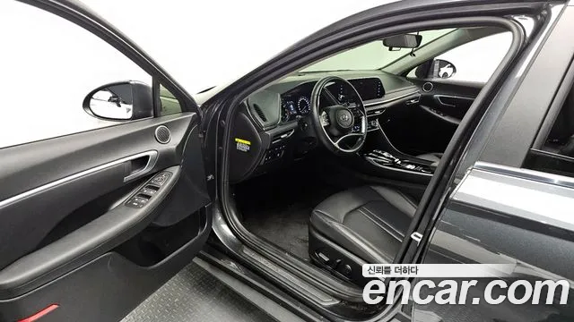 Hyundai Sonata 2020 — фото 10