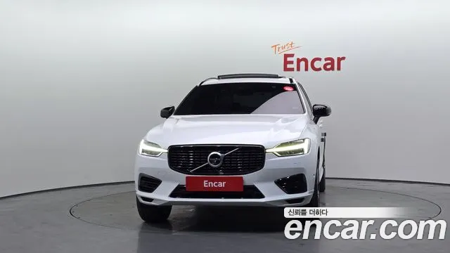 Volvo XC60 2021 — фото 3