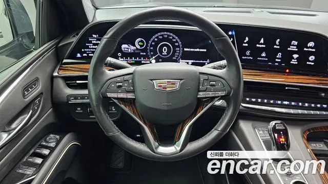 Cadillac Escalade 2022 — фото 13
