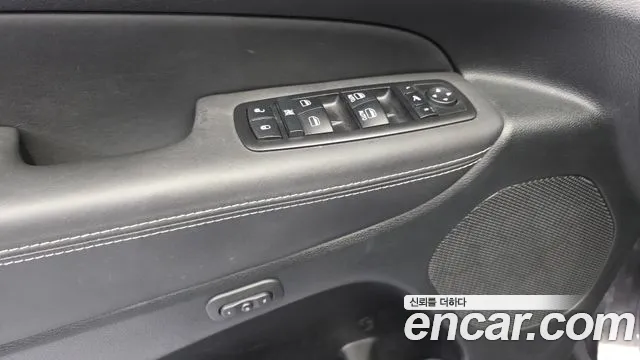 Jeep Cherokee 2014 — фото 13