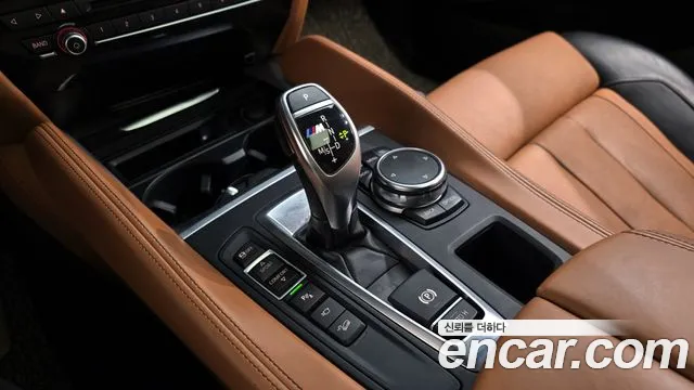 BMW X6 2015 — фото 9