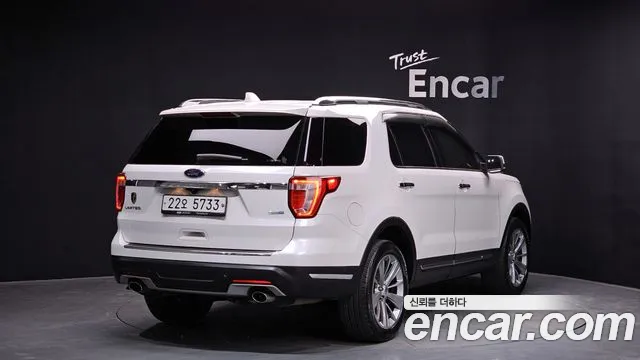 Ford Explorer 2019 — фото 2