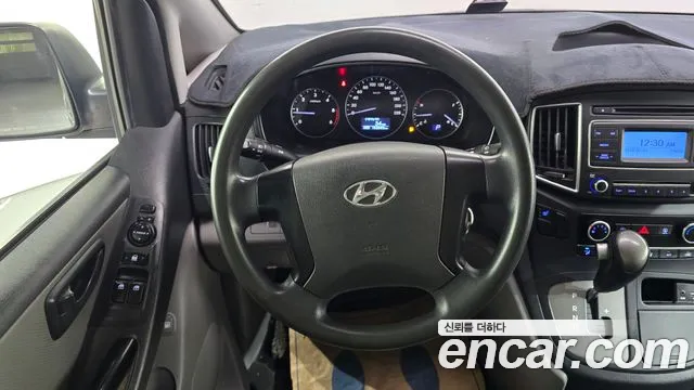 Hyundai Starex 2018 — фото 12