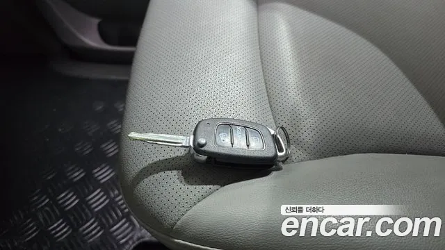 Hyundai Starex 2018 — фото 13