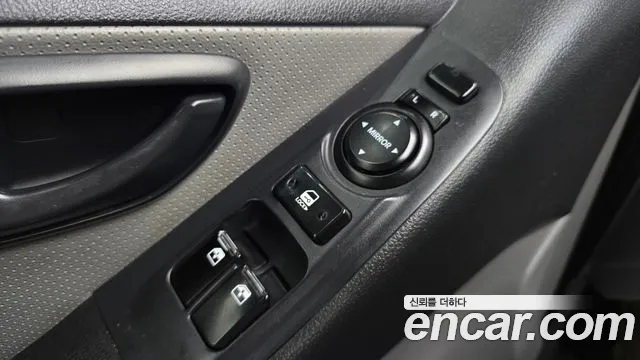 Hyundai Starex 2018 — фото 17