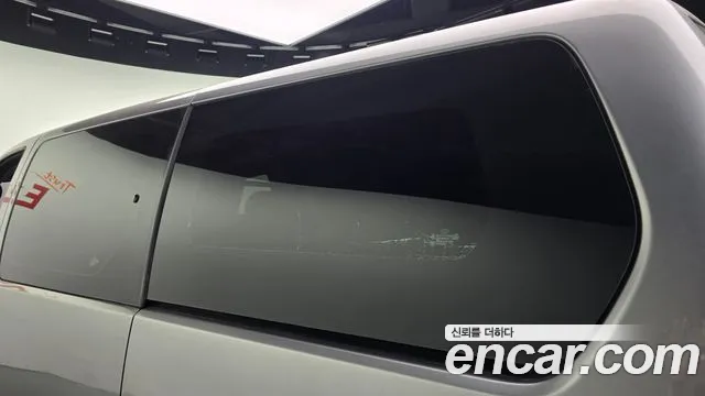 Hyundai Starex 2018 — фото 19