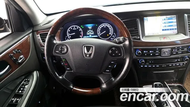 Hyundai Equus 2014 — фото 12