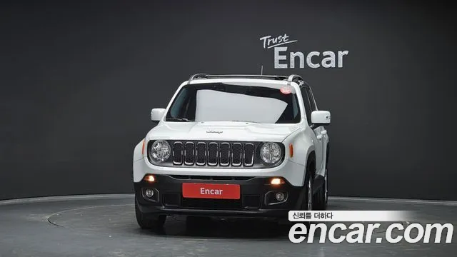 Jeep Renegade 2017 — фото 3
