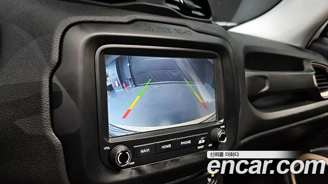 Jeep Renegade 2017 — фото 20