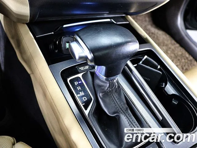 Hyundai Genesis 2016 — фото 7