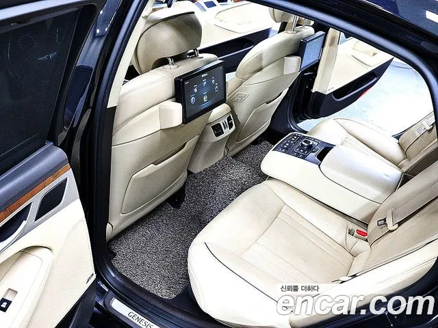 Hyundai Genesis 2016 — фото 12