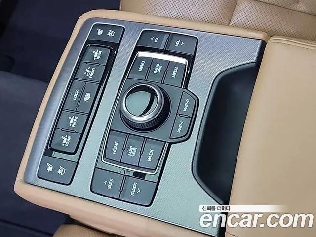 Hyundai Genesis 2016 — фото 14