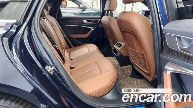 Audi A6 2023 — фото 18