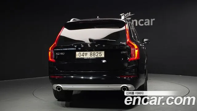 Volvo XC90 2018 — фото 4