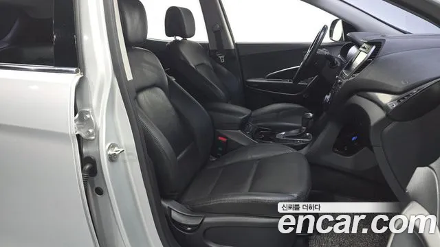 Hyundai Santafe 2018 — фото 18
